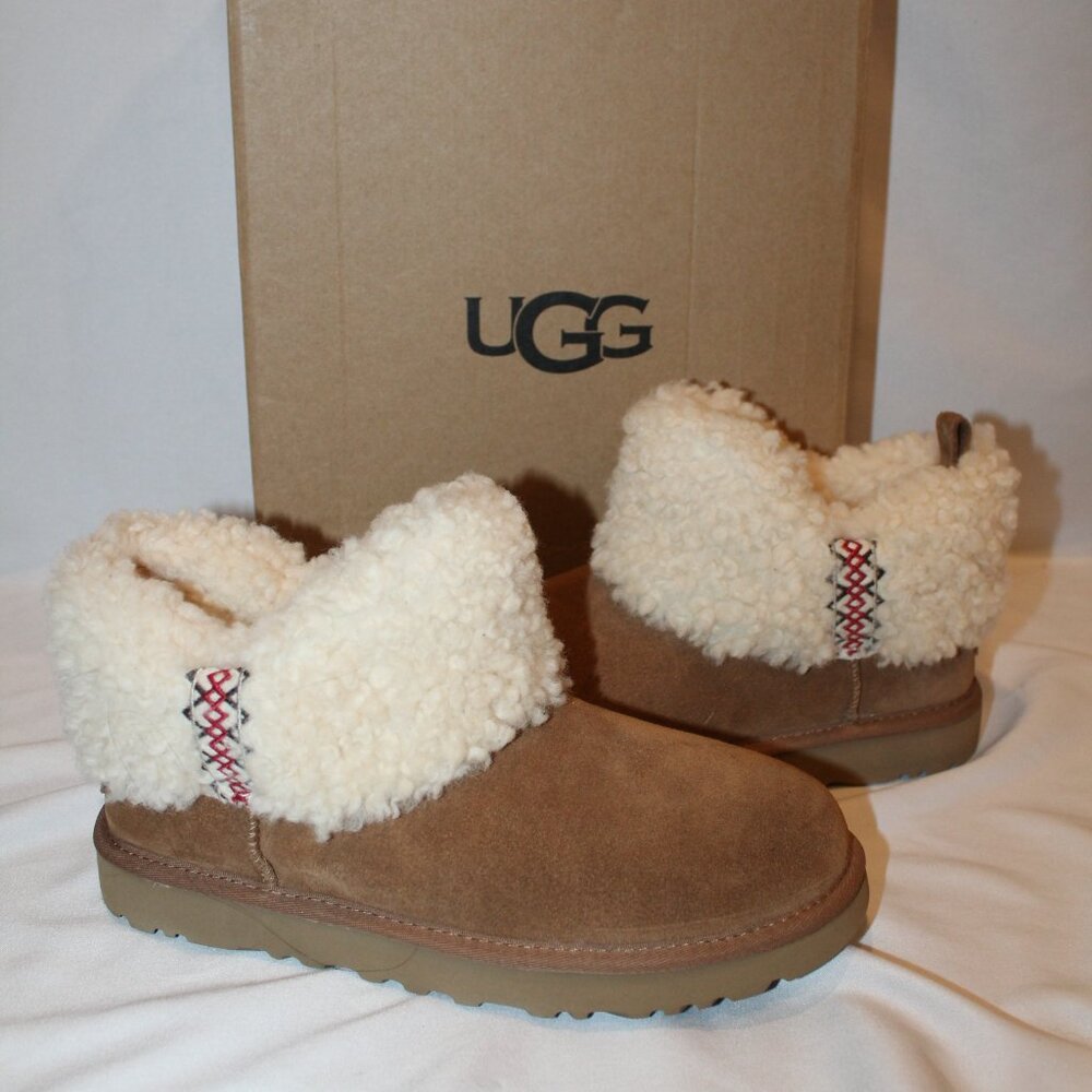 NIB UGG WOMEN'S ULTRA MINI SUEDE SHEARLING LINED BRAID BOOTS CHESTNUT‎